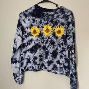Long sleeve sunflower top